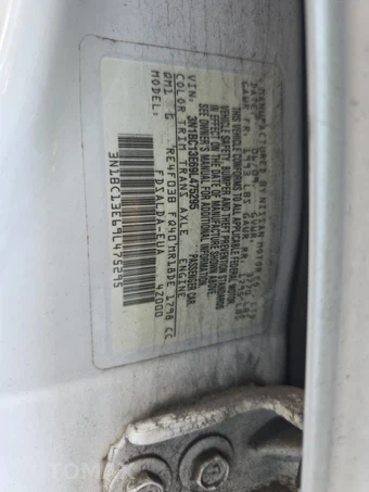2009 Nissan Versa 1.8 S Hatchback – miniatura 14