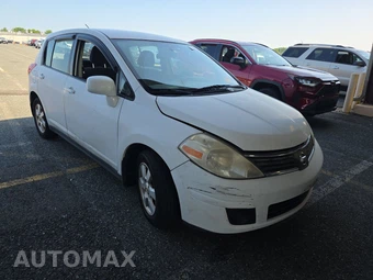 2009 Nissan Versa 1.8 S Hatchback – miniatura 3