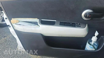 2009 Nissan Versa 1.8 S Hatchback – miniatura 33