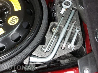 2009 Porsche Cayenne GTS - miniatura 78