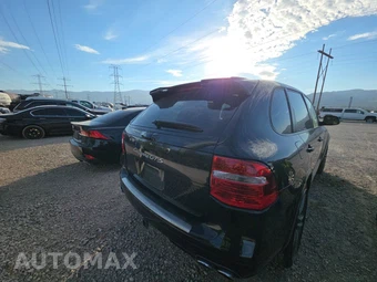 2009 Porsche Cayenne GTS - miniatura 4