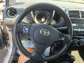2009 Scion xD - miniatura 10