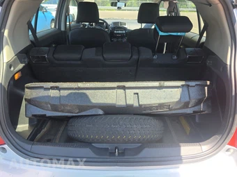 2009 Scion xD - miniatura 16