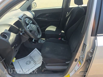 2009 Scion xD - miniatura 7