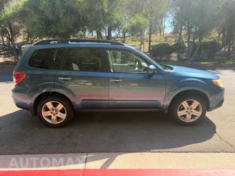 2009 Subaru Forester 2.5X w/Premium Pkg & All Weather Pkg - miniatura 4