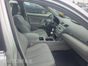 2009 Toyota Camry – miniatura 8