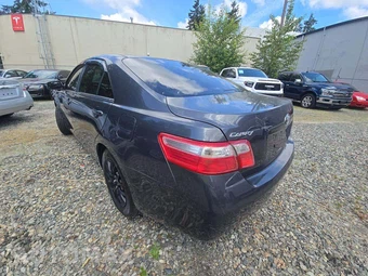 2009 Toyota Camry – miniatura 2
