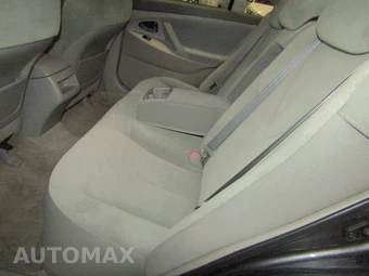 2009 Toyota Camry LE - miniatura 18