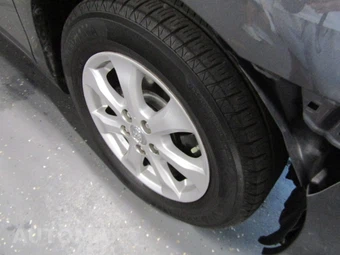 2009 Toyota Camry LE - miniatura 21