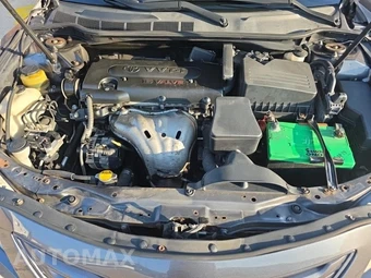 2009 Toyota Camry LE - miniatura 7