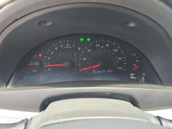 2009 Toyota Camry LE – miniatura 6