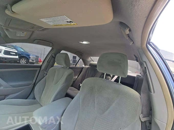2009 Toyota Camry LE - miniatura 11