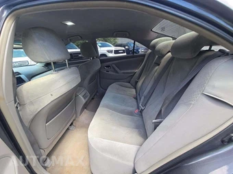 2009 Toyota Camry LE - miniatura 13