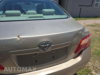 2009 Toyota Camry LE – miniatura 31