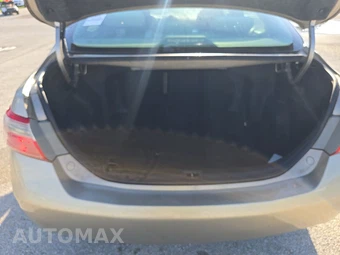 2009 Toyota Camry LE – miniatura 16