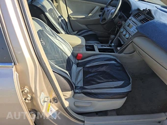 2009 Toyota Camry LE – miniatura 8