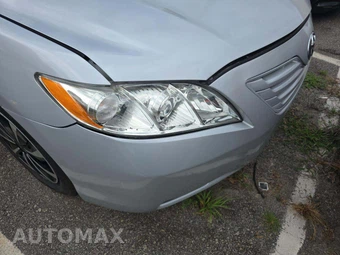2009 Toyota Camry LE – miniatura 21