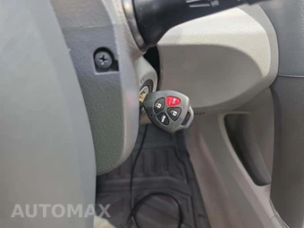 2009 Toyota Camry LE – miniatura 8