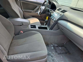 2009 Toyota Camry LE - miniatura 18