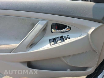 2009 Toyota Camry LE - miniatura 44