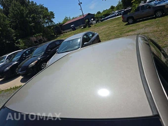 2009 Toyota Camry LE – miniatura 12