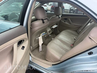 2009 Toyota Camry LE - miniatura 11