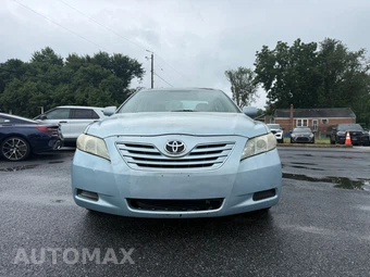 2009 Toyota Camry LE - miniatura 12