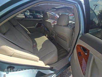 2009 Toyota Camry LE – miniatura 16