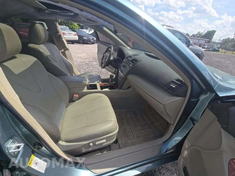2009 Toyota Camry LE – miniatura 18
