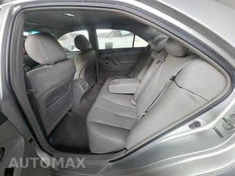 2009 Toyota Camry LE – miniatura 13