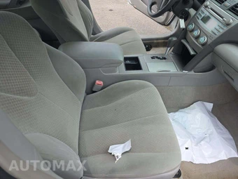 2009 Toyota Camry SE – miniatura 17