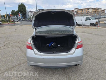 2009 Toyota Camry SE - miniatura 11