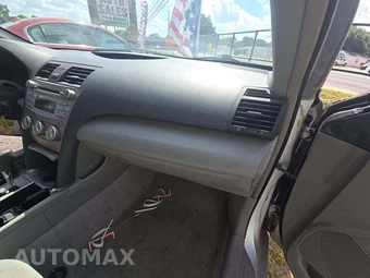 2009 Toyota Camry SE – miniatura 19