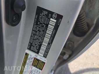 2009 Toyota Camry SE – miniatura 5
