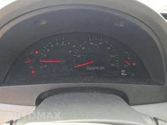 2009 Toyota Camry SE – miniatura 9