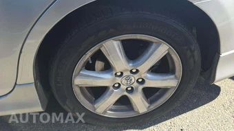 2009 Toyota Camry SE – miniatura 22