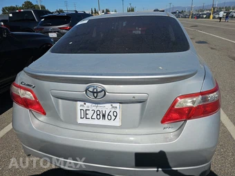2009 Toyota Camry SE – miniatura 5