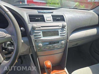 2009 Toyota Camry XLE – miniatura 10