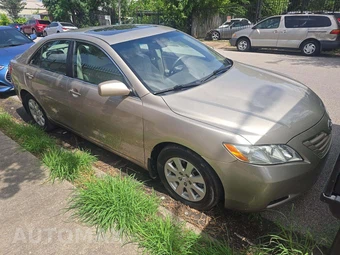 2009 Toyota Camry XLE - miniatura 4