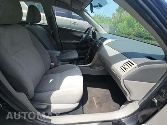 2009 Toyota Corolla – miniatura 18