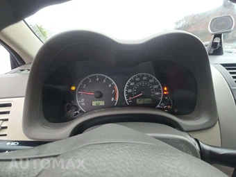 2009 Toyota Corolla – miniatura 9