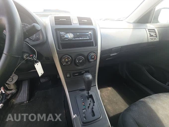 2009 Toyota Corolla - miniatura 11