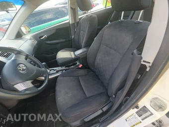 2009 Toyota Corolla - miniatura 7