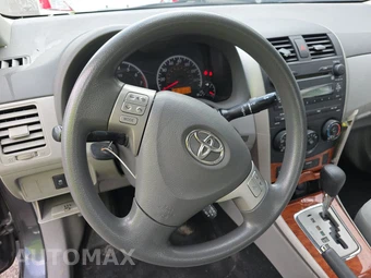 2009 Toyota Corolla - miniatura 10