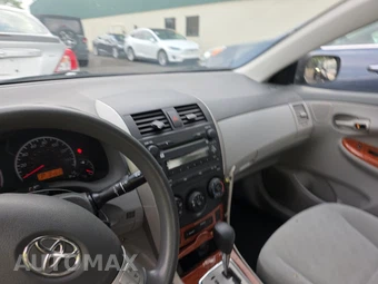 2009 Toyota Corolla - miniatura 11