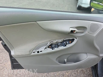 2009 Toyota Corolla - miniatura 9