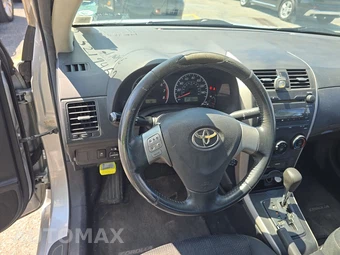 2009 Toyota Corolla - miniatura 10