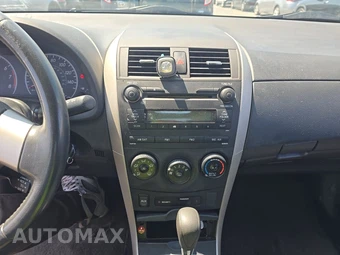 2009 Toyota Corolla - miniatura 11