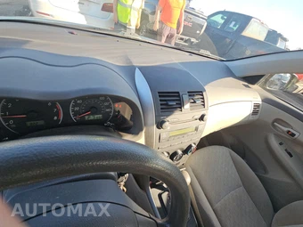 2009 Toyota Corolla CE – miniatura 11