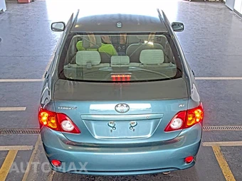 2009 Toyota Corolla CE – miniatura 5
